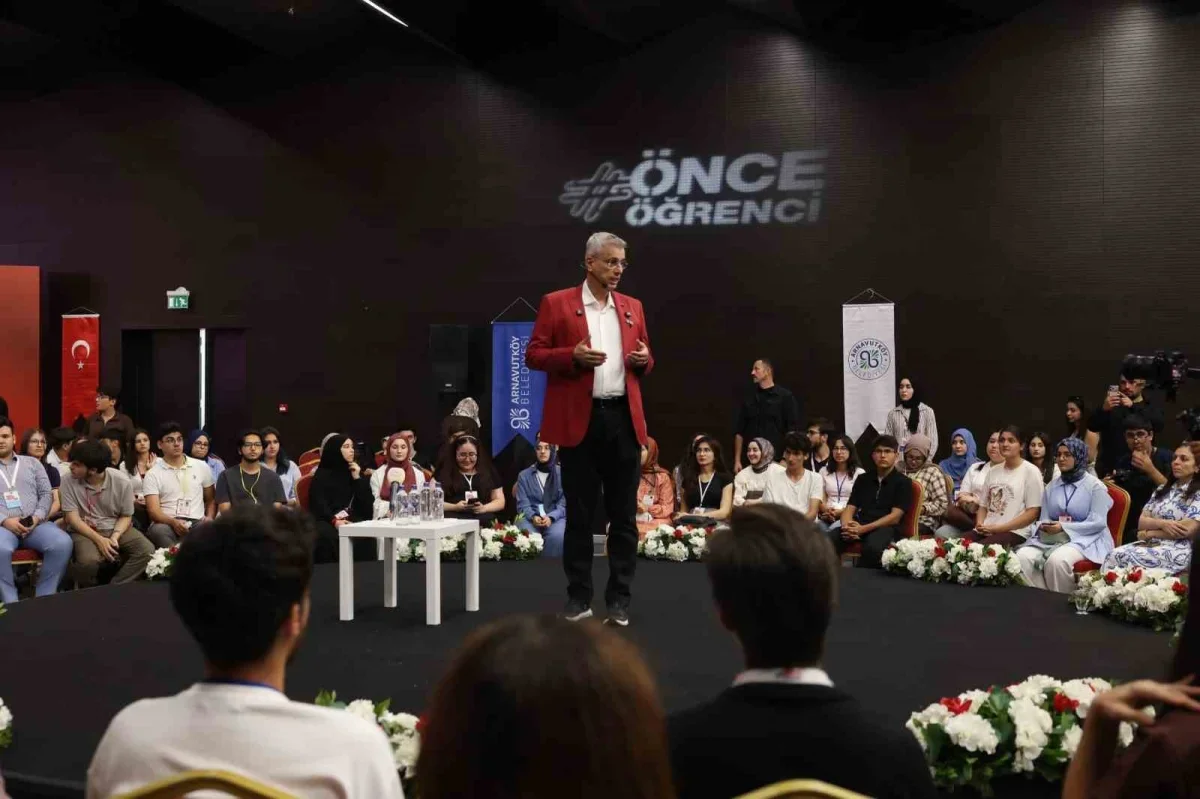 Arnavutköy'de üniversite adayları bakanlarla tercih yaptı