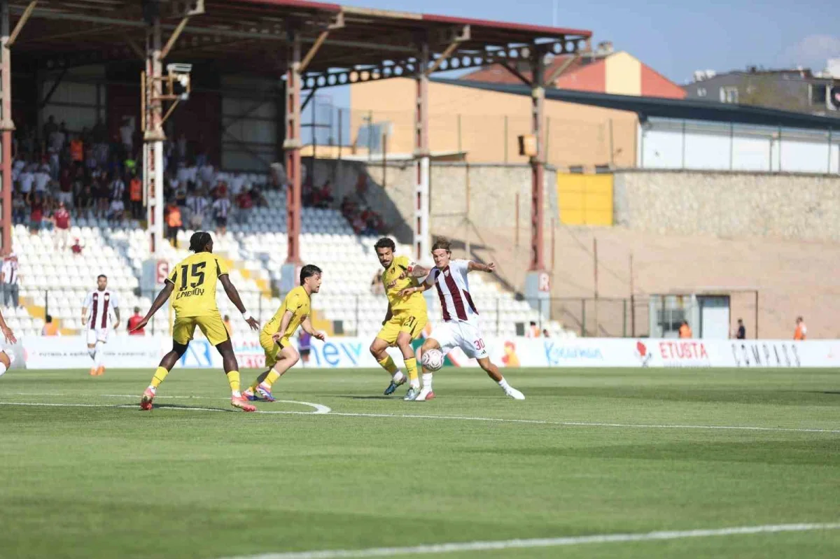 Bandırmaspor, İstanbulspor'u 3-0 mağlup etti