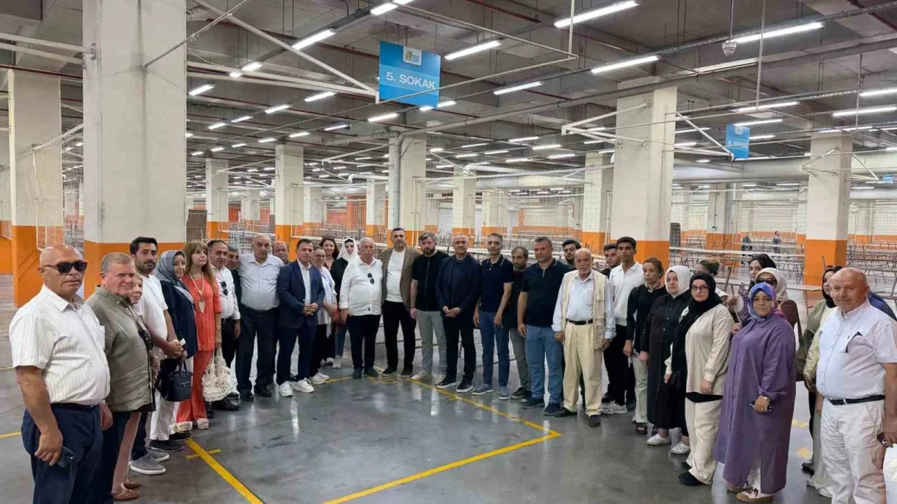 AK Belediyeciliği Yerinde Gör programı Başakşehir'de başladı