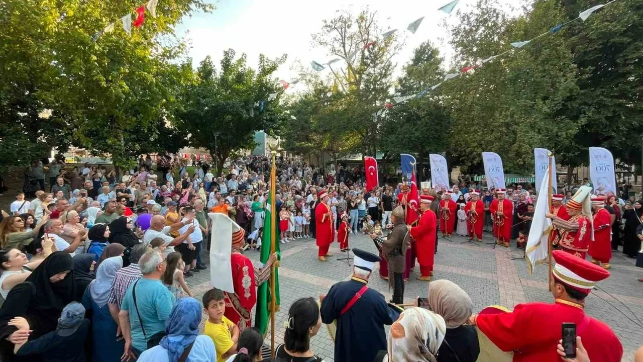 Bursa'da fetih coşkusu mehter konserleriyle sürüyor