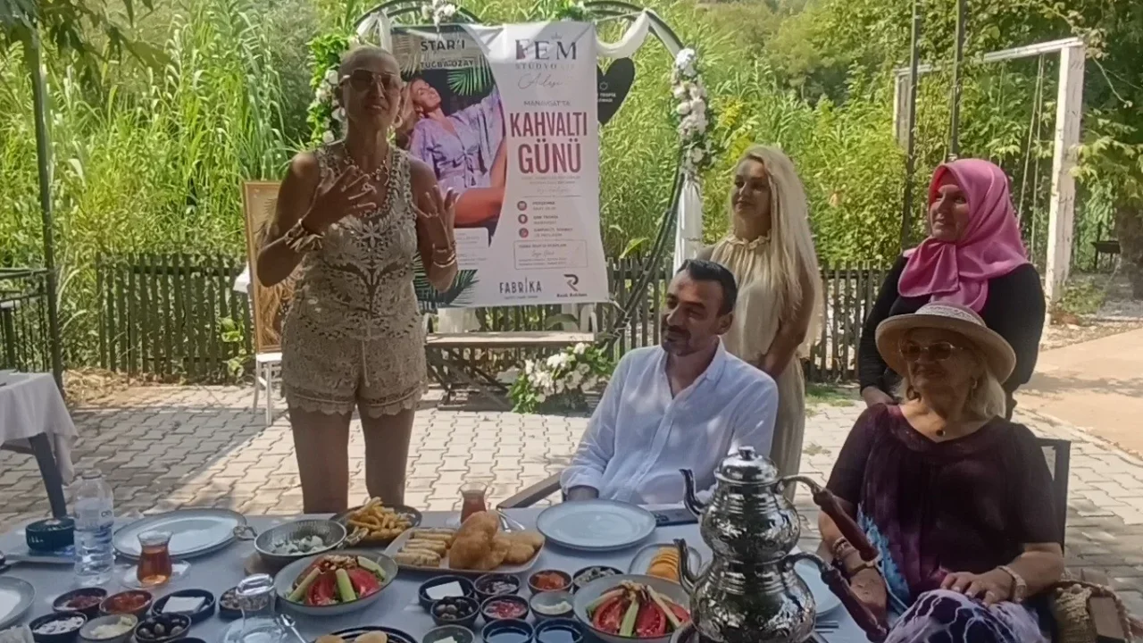 Tuğba Özay'dan Manavgat'ta çöp cezası çağrısı