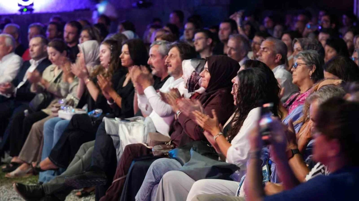 Uluslararası Bursa Festivali'nde İznik'te müzik ve tarih buluştu