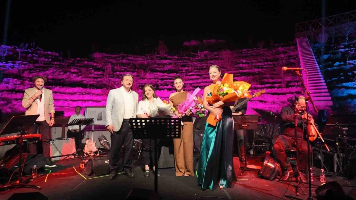 Uluslararası Bursa Festivali'nde İznik'te müzik ve tarih buluştu