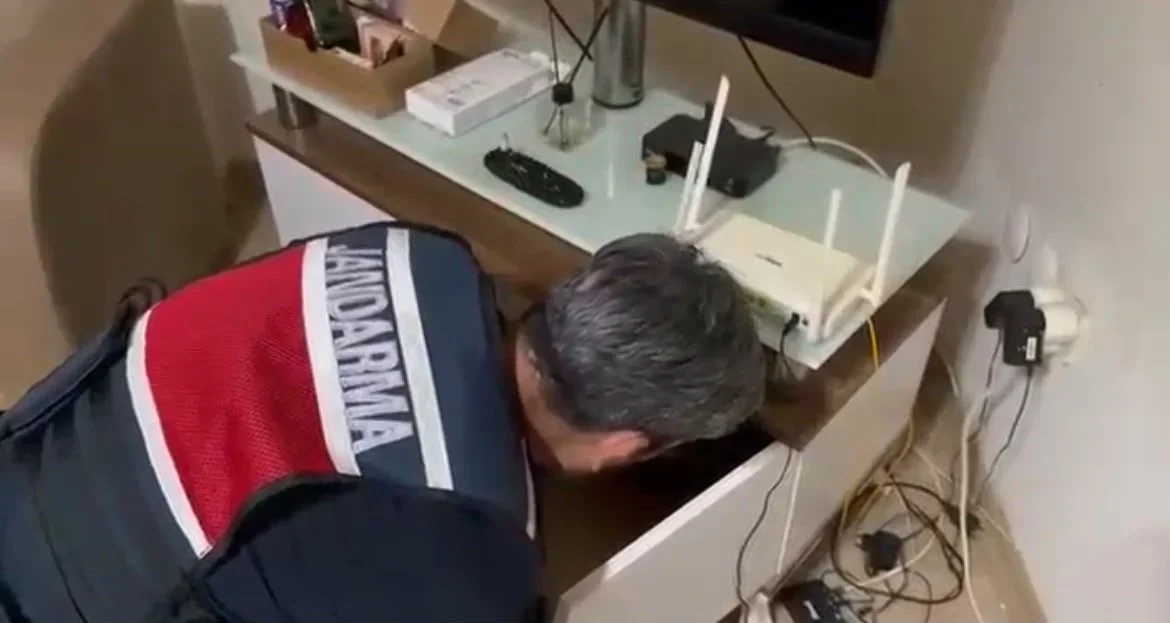 6 ilde vize danışmanlığı operasyonu: 49 kişi gözaltında