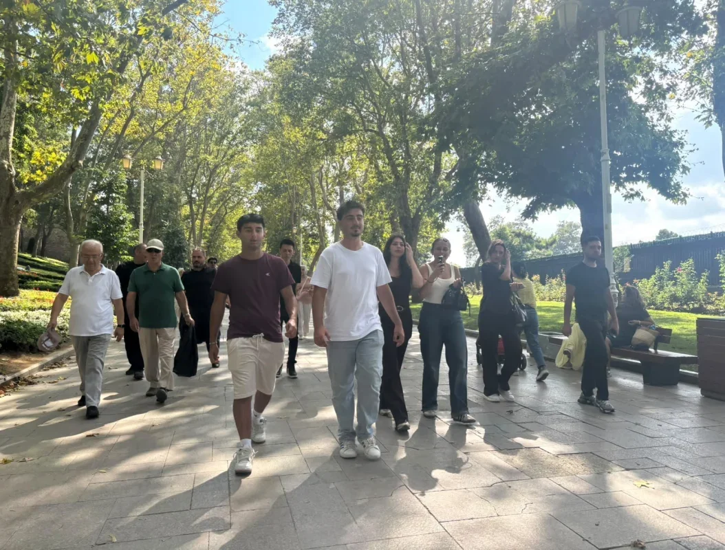 Düzceli gençler Haliç'te kano ve dragon heyecanı yaşadı