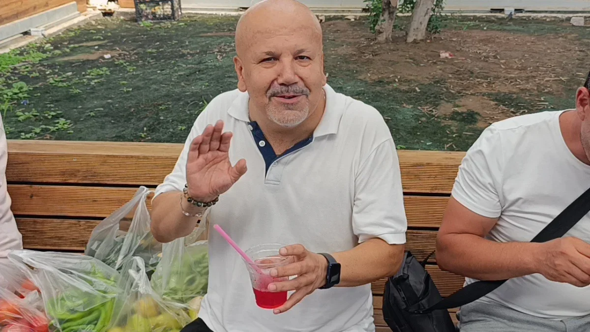 Manavgat'ta doğal karla yapılan karlama sıcakta ilgi görüyor
