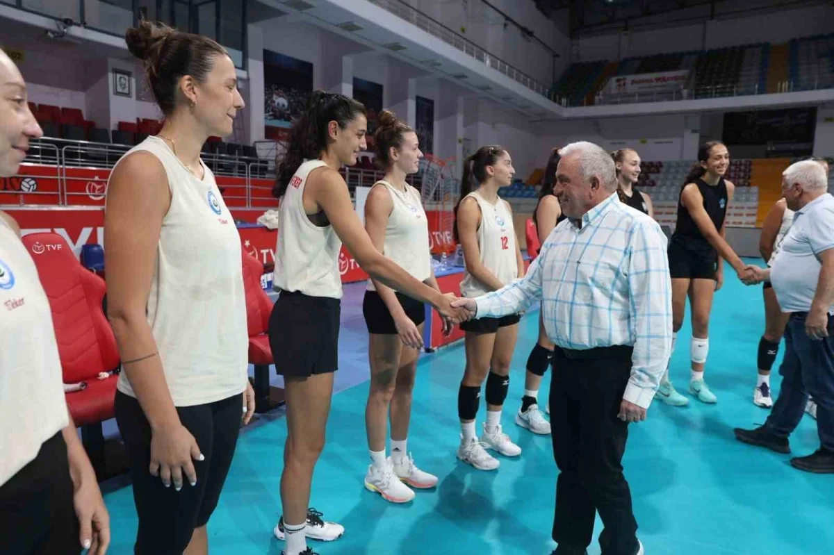 Nilüfer Belediyespor Eker yeni sezon hazırlıklarına başladı
