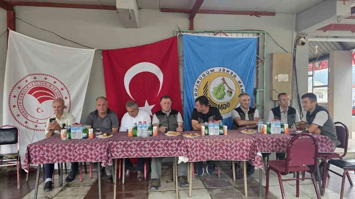 Dedeoba'da ORKÖY desteğiyle 3 traktör hak sahiplerine verildi
