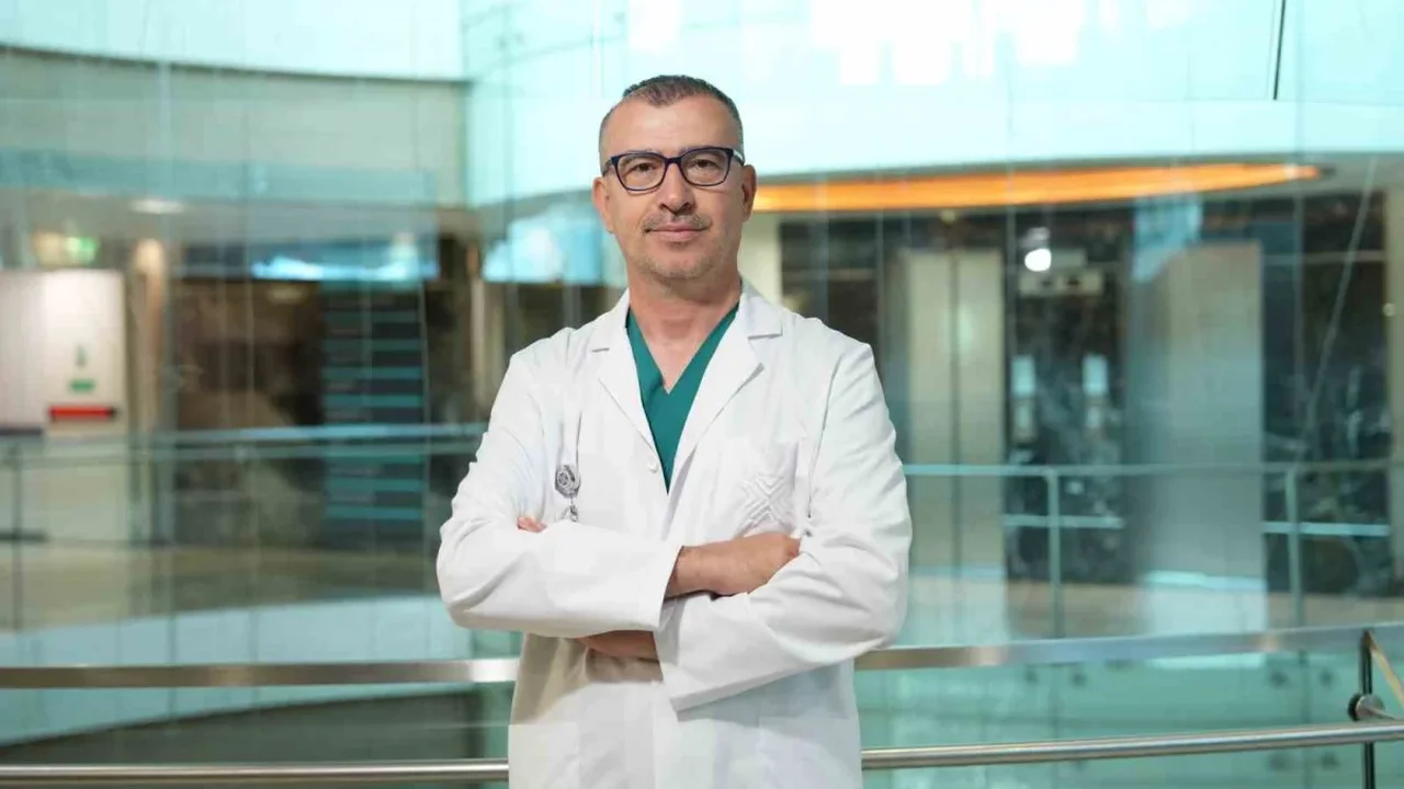 6 saati geçen karın ağrısı apandisit belirtisi olabilir