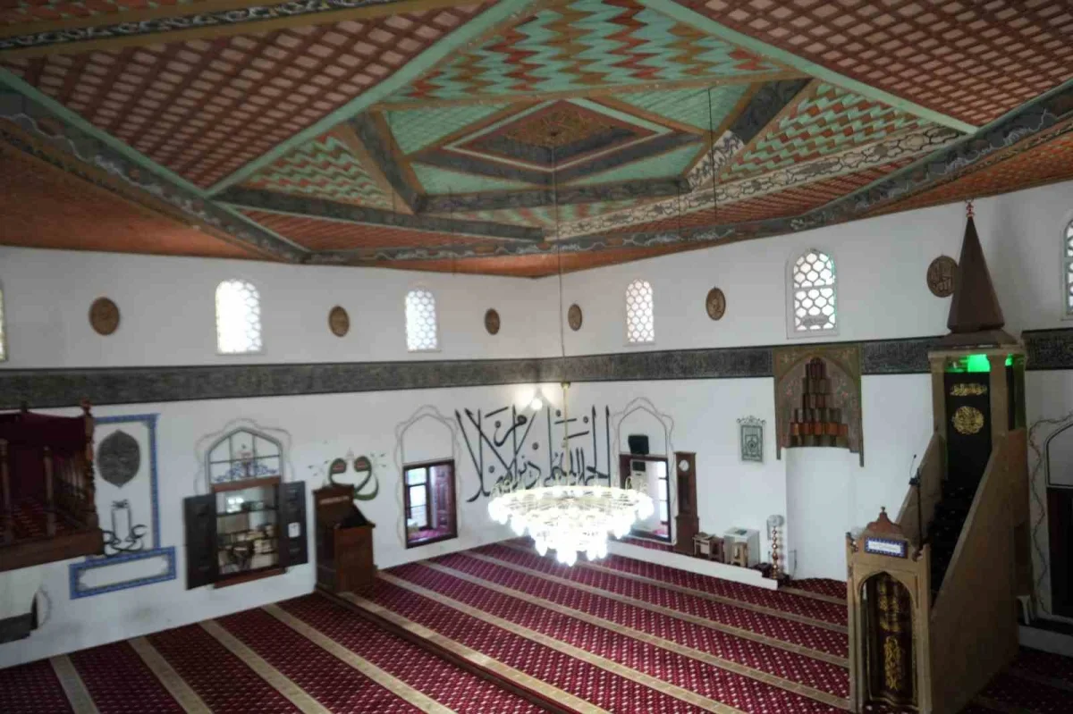 Osmaneli'deki Rüstem Paşa Camii 510 yıldır ayakta