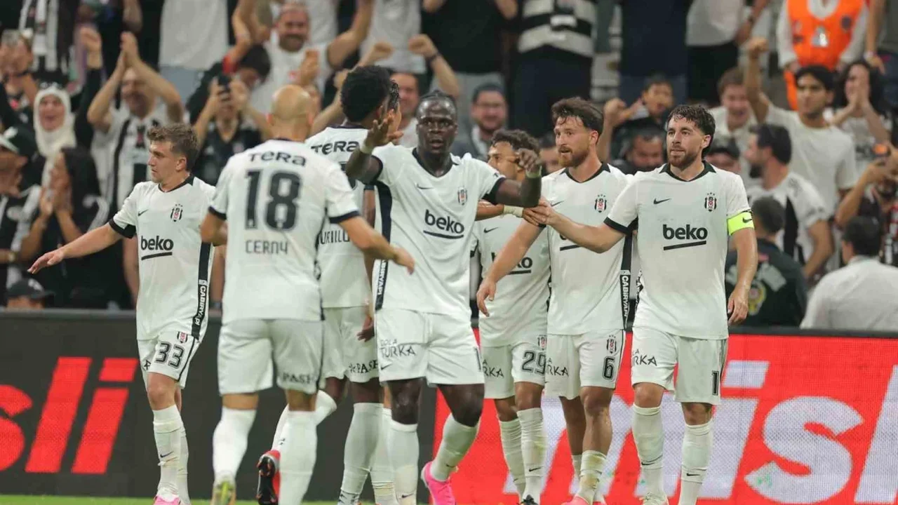 Beşiktaş, Hradec Kralove karşısında play-off peşinde
