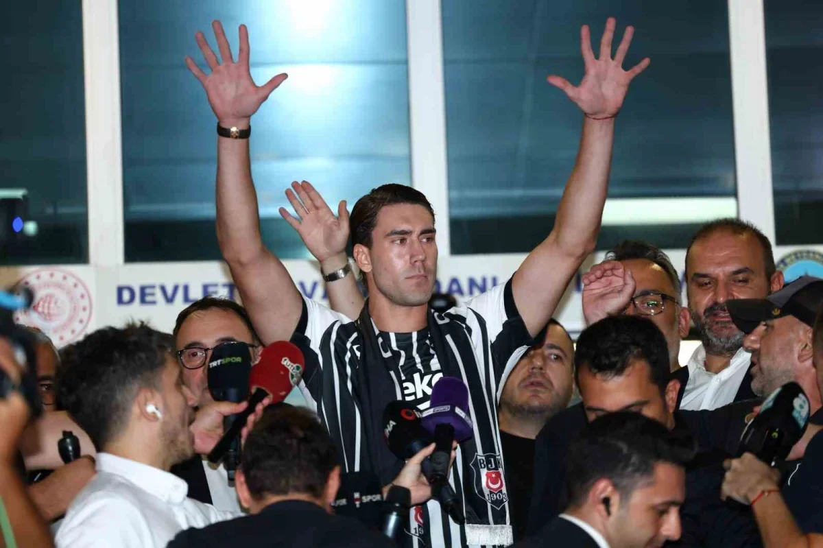 Beşiktaş'ın anlaştığı Dusan Vlahovic İstanbul'a geldi
