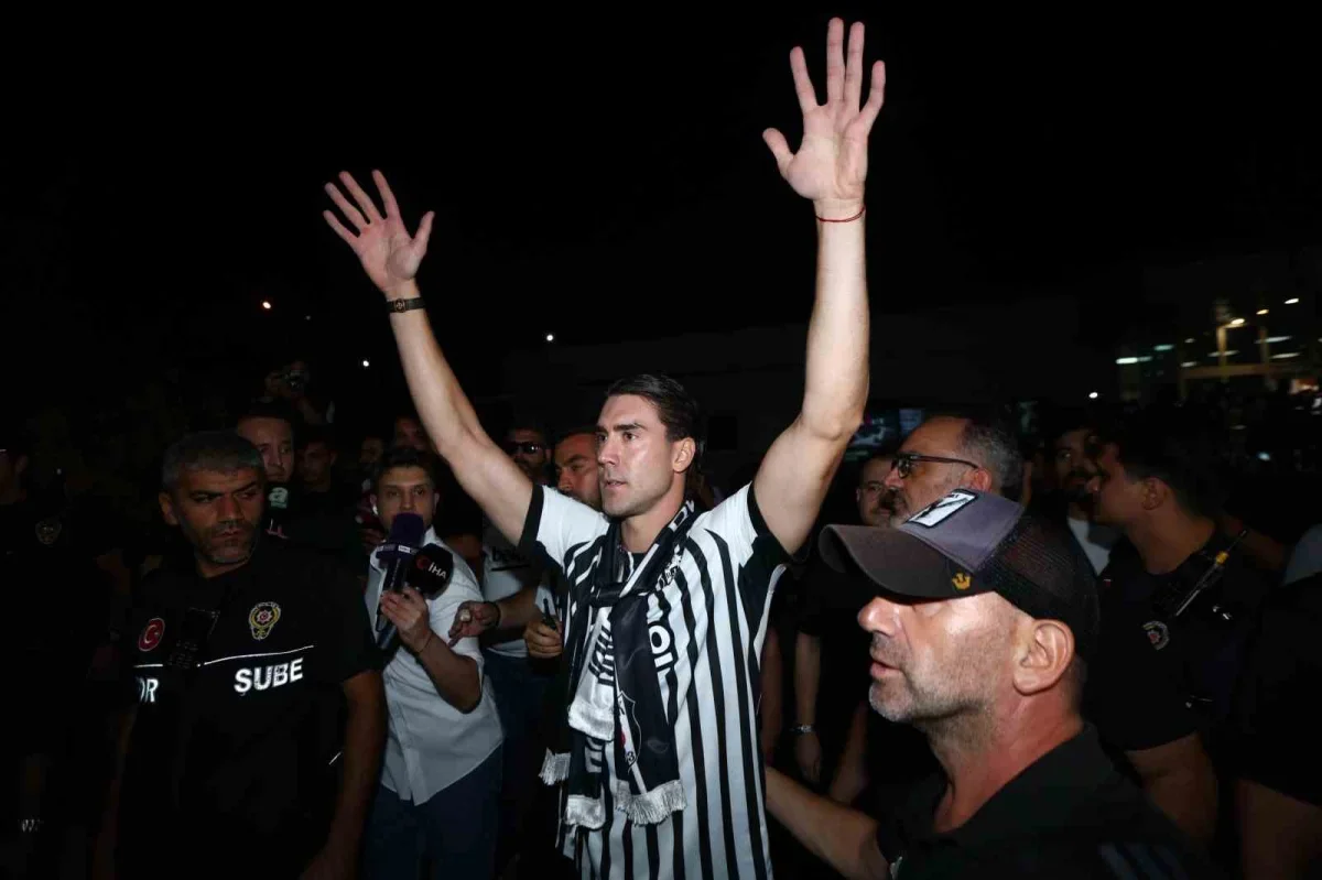 Beşiktaş'ın anlaştığı Dusan Vlahovic İstanbul'a geldi