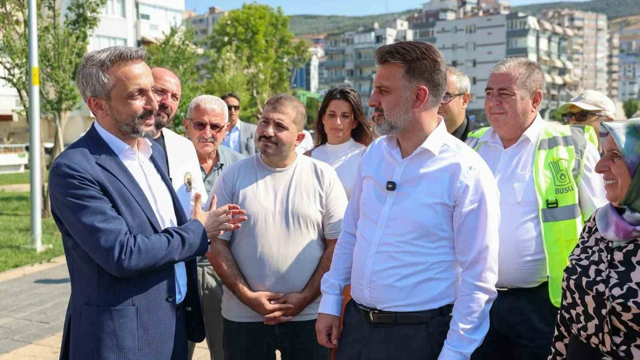 Gemlik'te Karsak ve Çarşı derelerinde temizlik çalışması