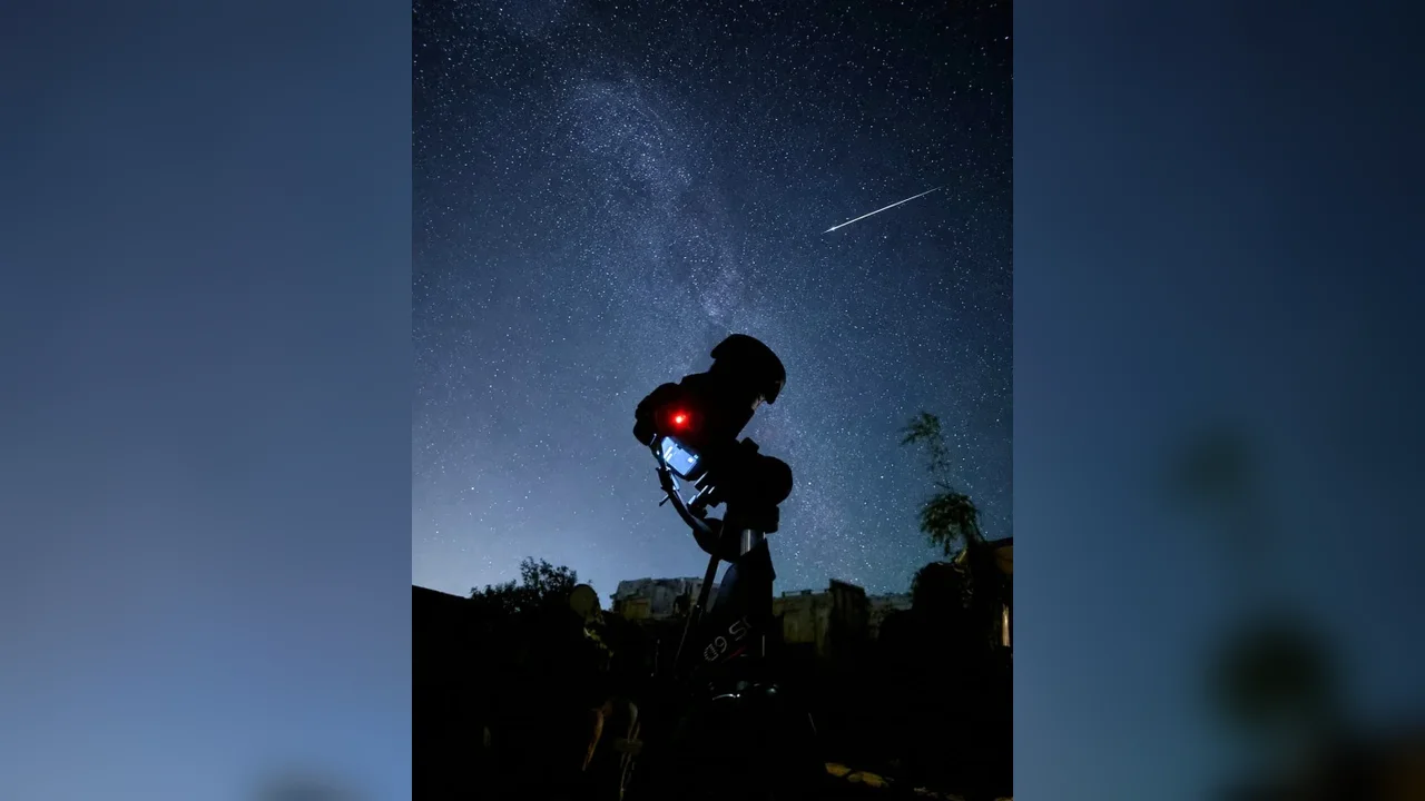 Perseid meteor yağmuru Bandırma semalarında görsel şölen sundu