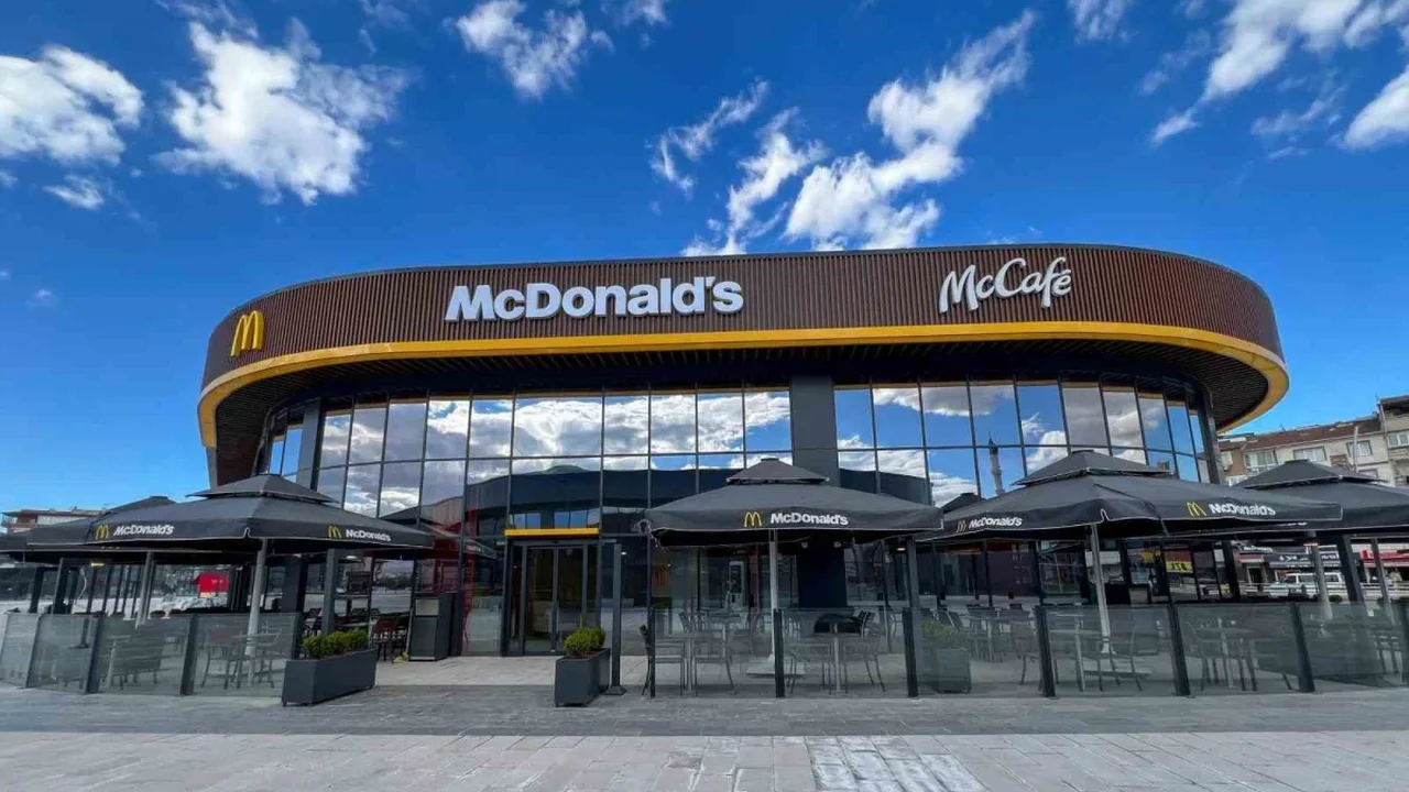 McDonald's Türkiye 2 bin 350 kişilik yeni istihdam sağladı