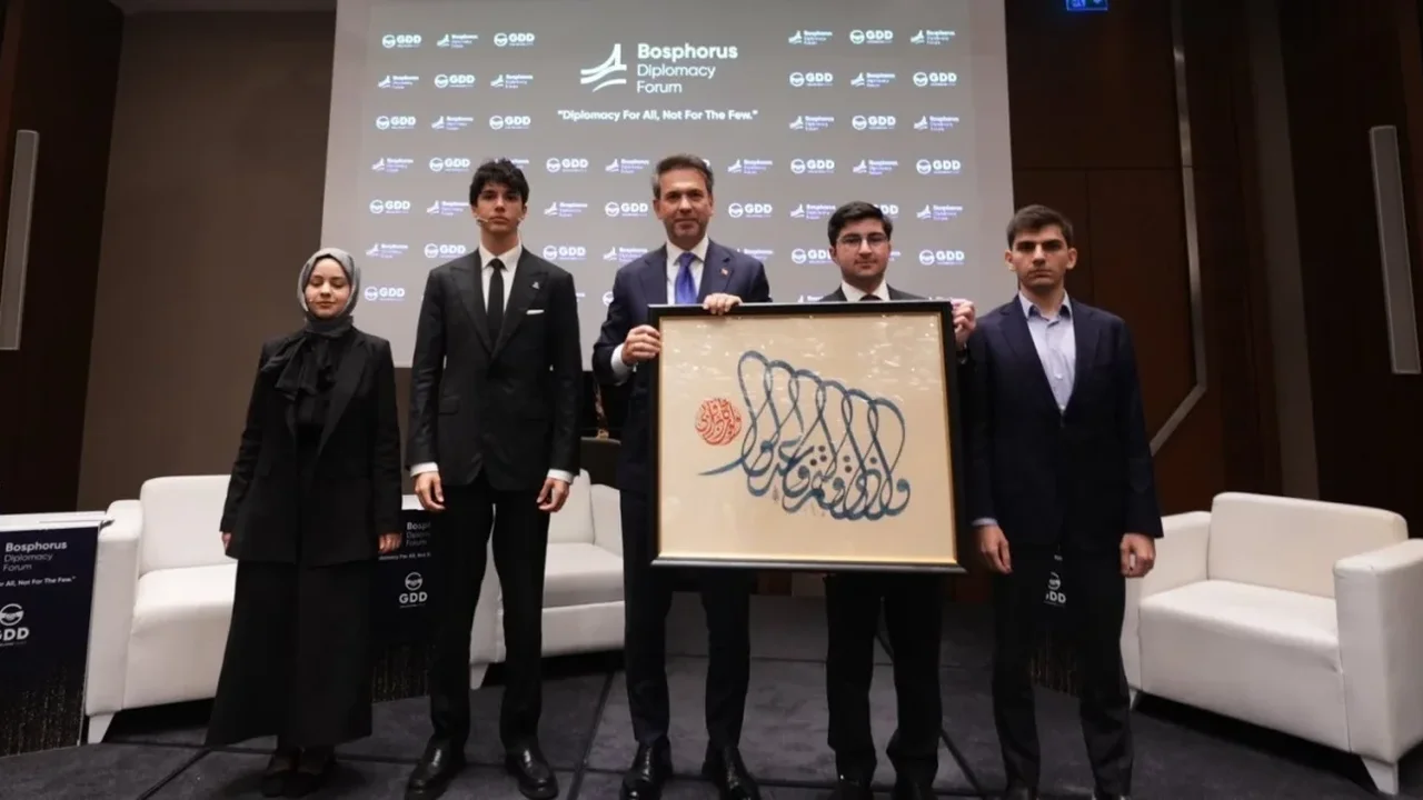 Bakan Bayraktar: Gabar bizim için göz bebeği projelerimizden biri