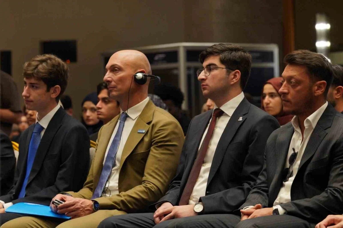 Bakan Bayraktar: Gabar bizim için göz bebeği projelerimizden biri