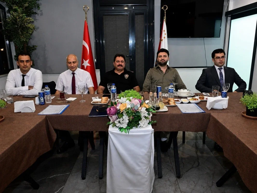Bursaspor yönetimi ve taraftarı Bursa Emniyetiyle buluştu