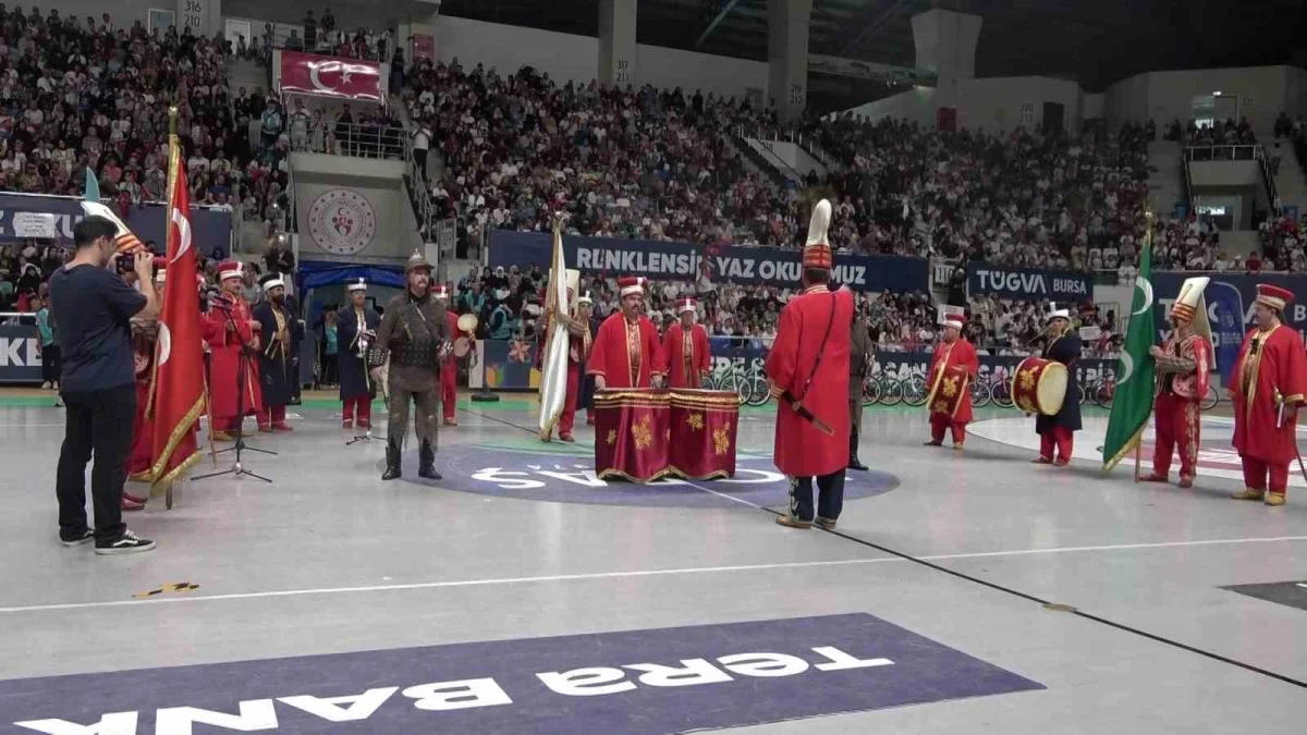 TÜGVA Bursa yaz okulu sona erdi: 35 bin genç katıldı