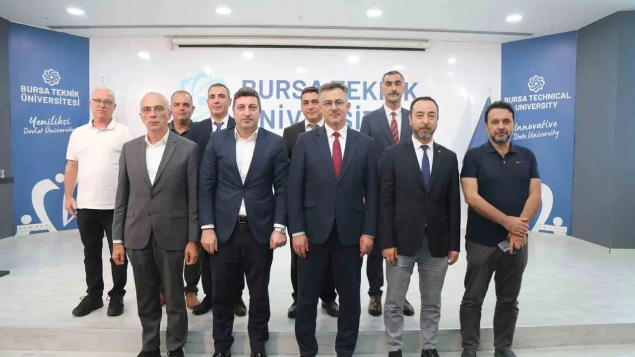 BTÜ'de deprem paneli: Güvenli yapı ve zemin vurgusu