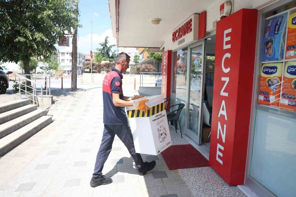 Osmangazi'de atık ilaçlar eczanelerde güvenle toplanıyor