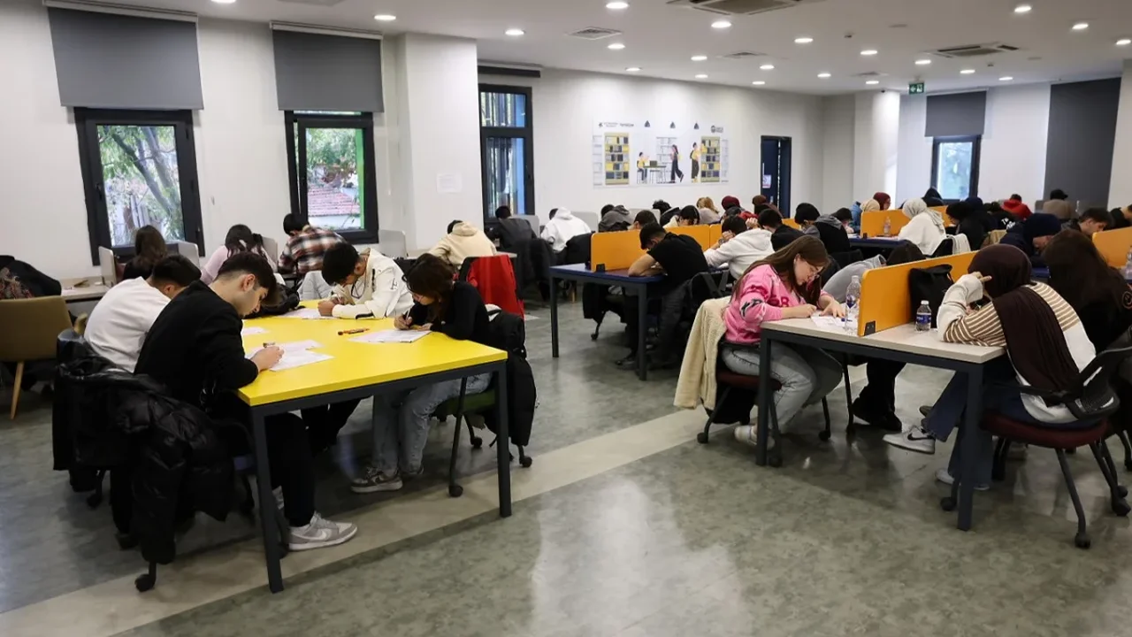 Küçükçekmece Belediyesi'nden ücretsiz YKS hazırlık kursu