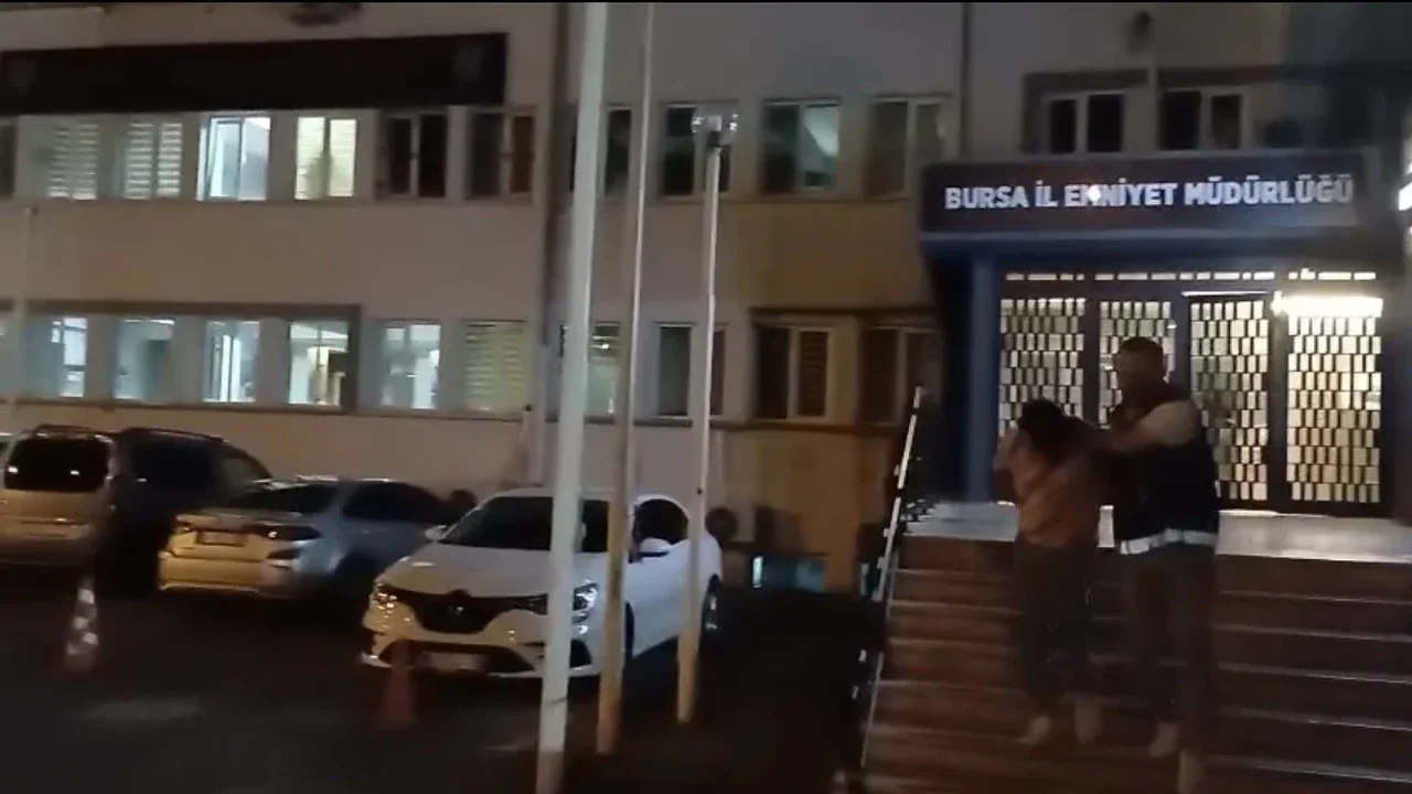 Sahte bankacı U.K. Bursa'da ormanlık alanda yakalandı