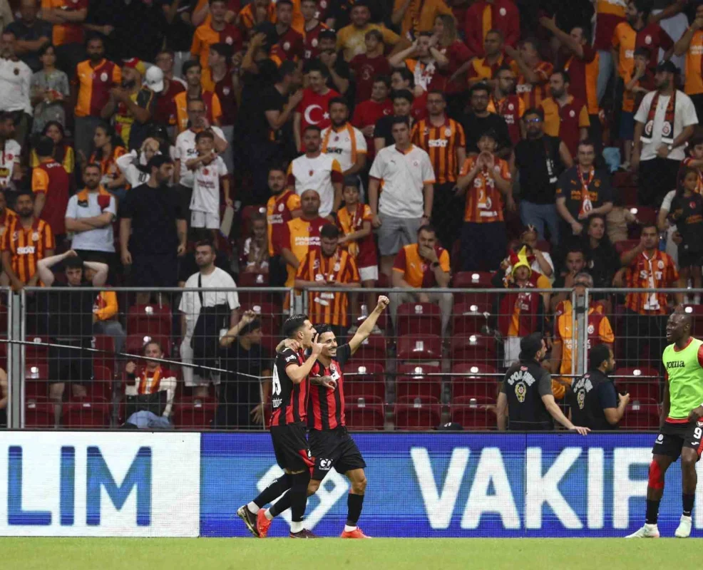 Galatasaray 2-2 Çorum FK: Sezonun açılışında puanlar paylaşıldı