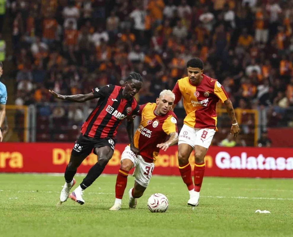 Galatasaray 2-2 Çorum FK: Sezonun açılışında puanlar paylaşıldı