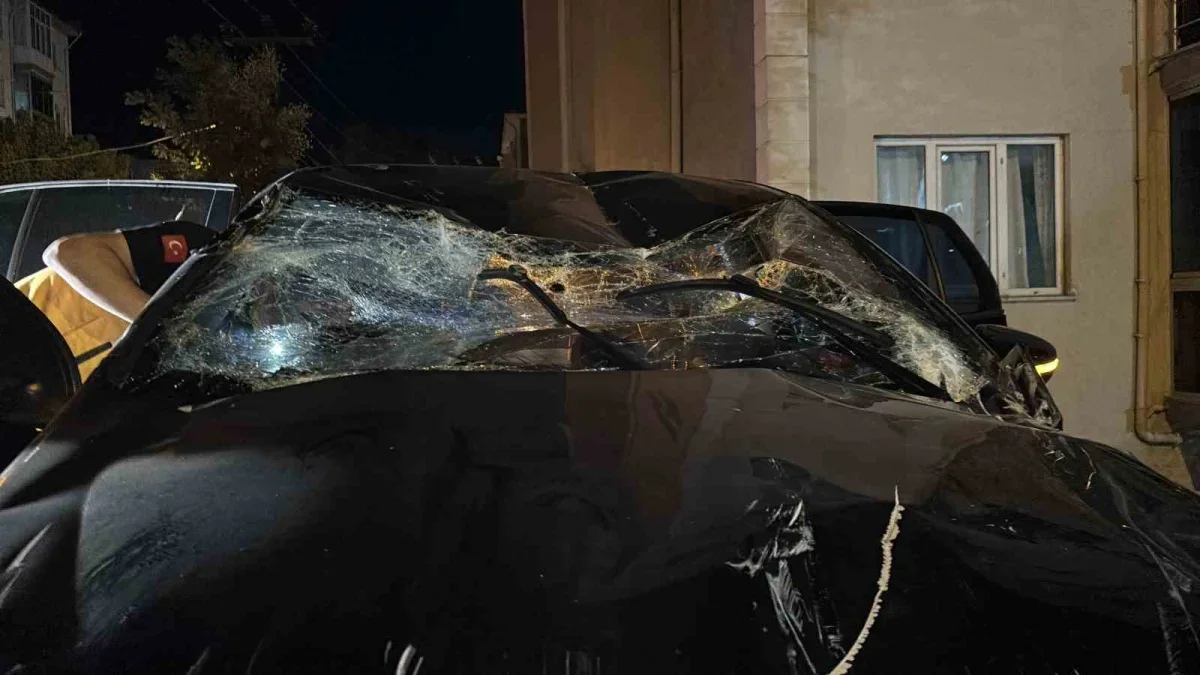 Edirne'de takla atan otomobilde parmağı koptu, arama yapıldı