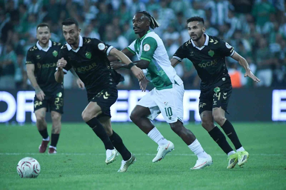 Bursaspor, Iğdır FK'yı 1-0 yenerek 3 puanı aldı