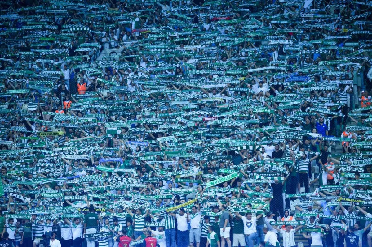 Bursaspor, Iğdır FK'yı 1-0 yenerek 3 puanı aldı