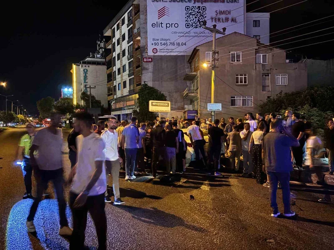 Bursa Orhangazi'de kırmızı ışık ihlali kazası: 1'i ağır 5 yaralı