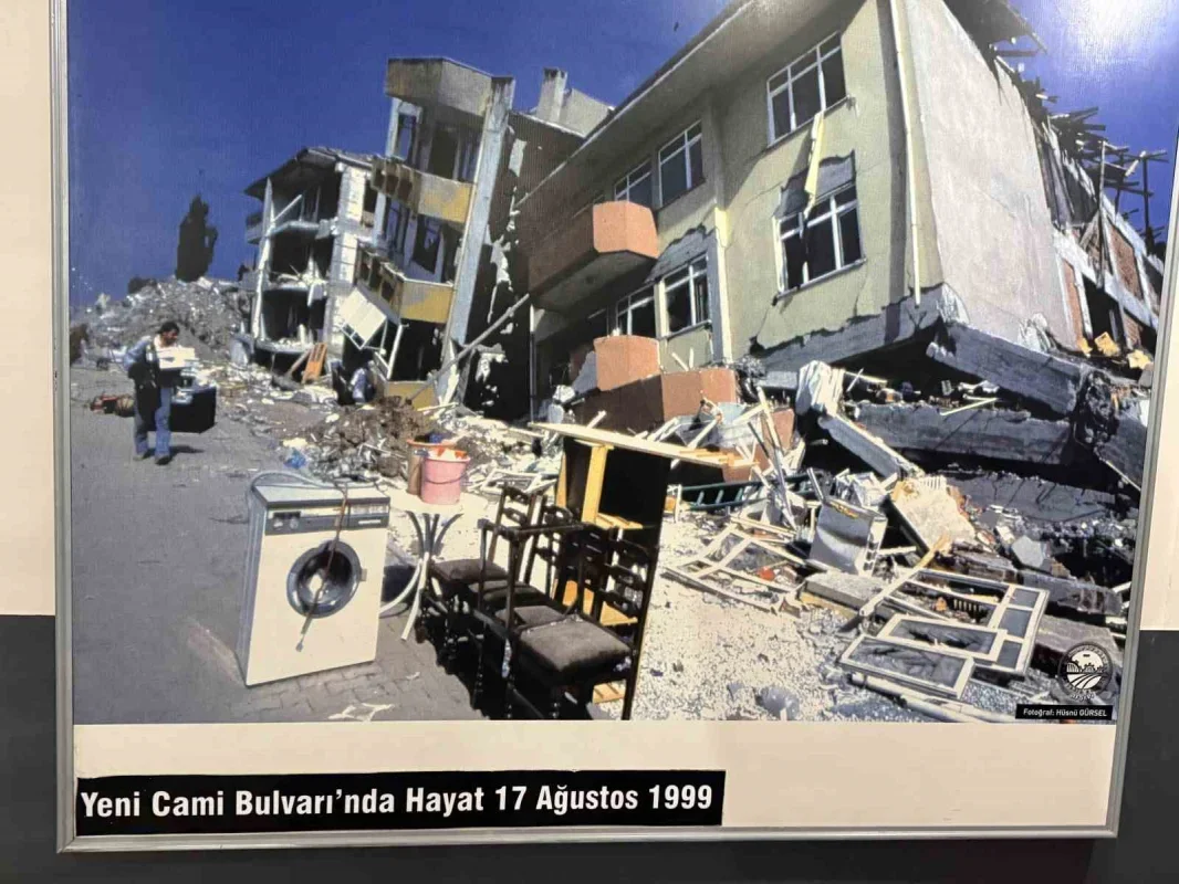 Deprem Müzesi'nde 17 Ağustos 1999'un acı izleri yaşatılıyor
