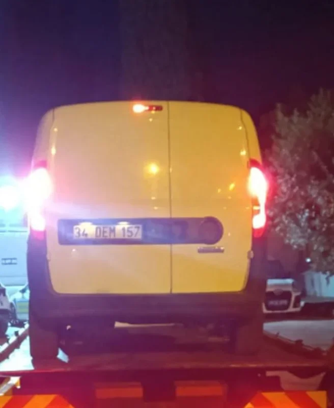 Dur ihtarına uymayan sürücüden 483 gram esrar çıktı
