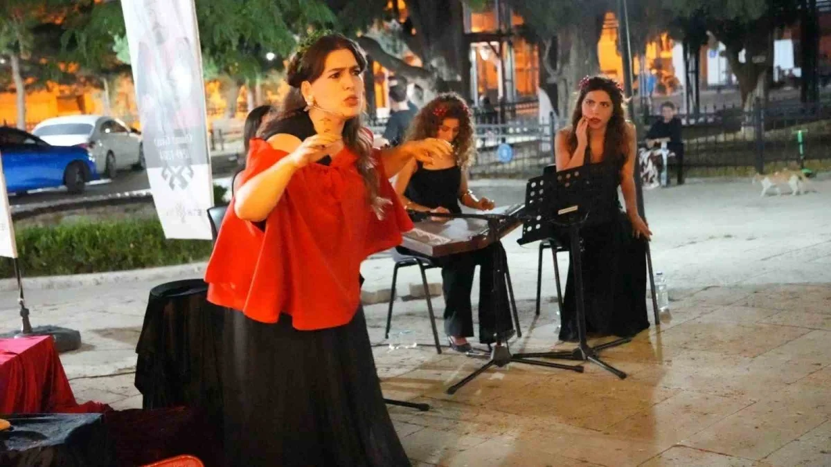 Bursa'da İkinci Zaman etkinliği Mudanya'da yoğun ilgi gördü