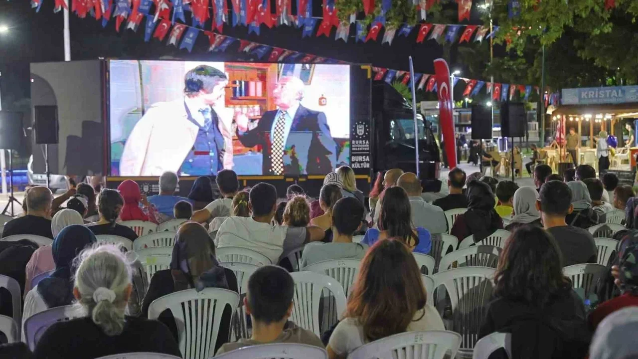 Kültürpark Yeşilçam Sinema Akşamları Neşeli Günler'le başladı