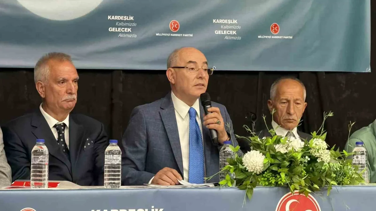 MHP Yalova Kongresi'nde Mustafa Deviren yeniden başkan seçildi