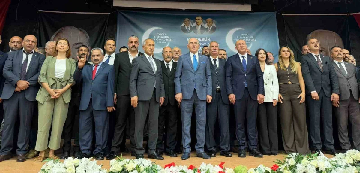 MHP Yalova Kongresi'nde Mustafa Deviren yeniden başkan seçildi