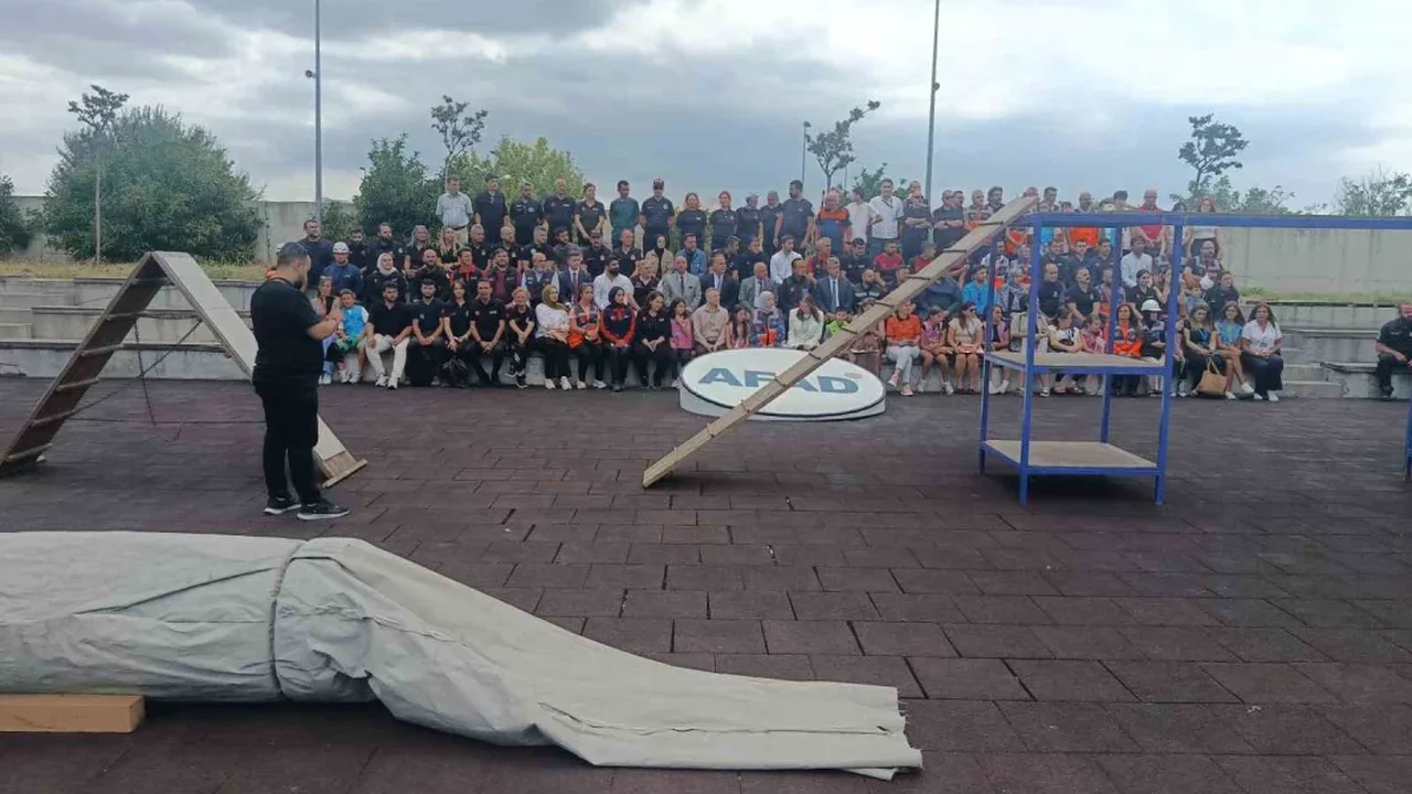 AFAD'dan 17 Ağustos depremi için anlamlı anma etkinliği
