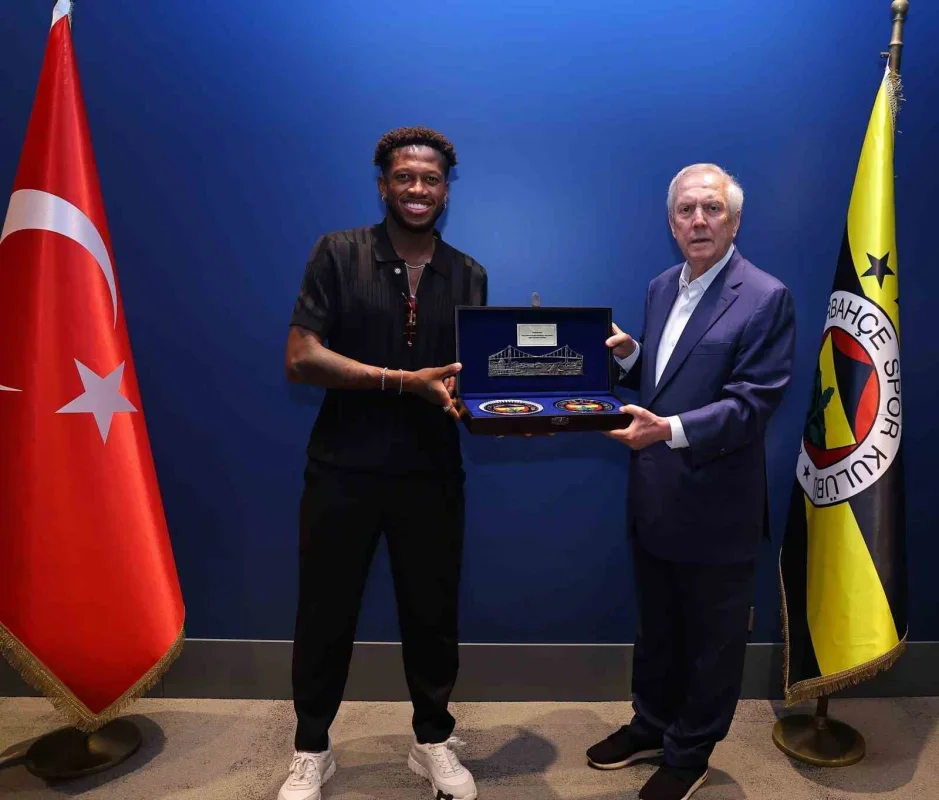 Fred, Fenerbahçe'ye veda etti: Aziz Yıldırım'la buluştu