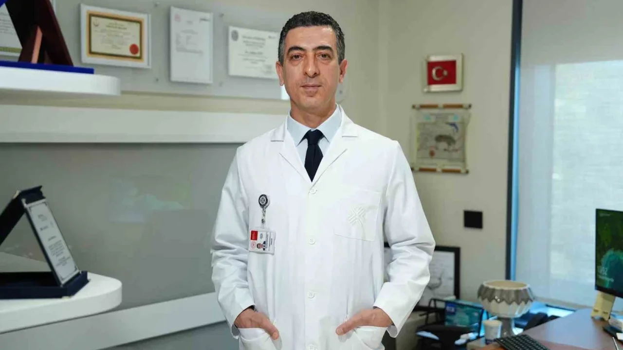 Böbrek taşı belirtileri ve tedavisi: Prof. Dr. Atış uyardı