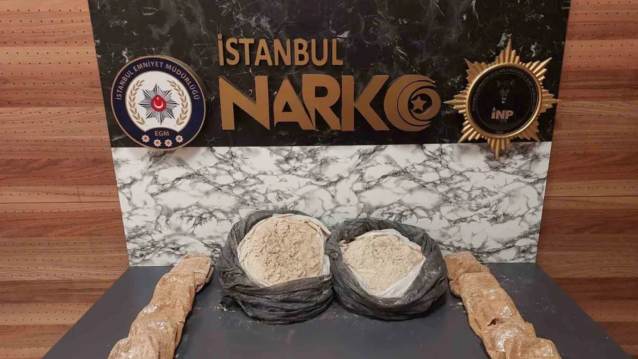 İstanbul Fatih'te uyuşturucu operasyonu: 2 şüpheli yakalandı