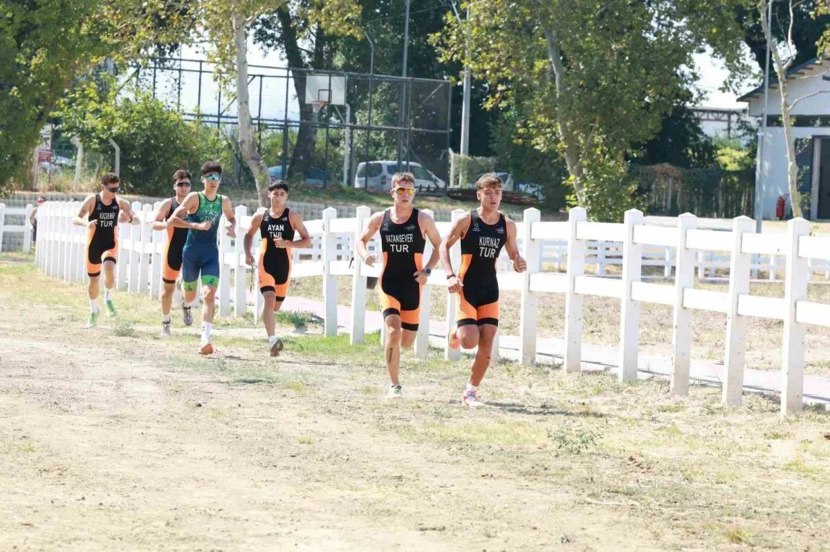 Osmangazi Belediyesi gençleri duatlon yarışlarıyla spora teşvik etti