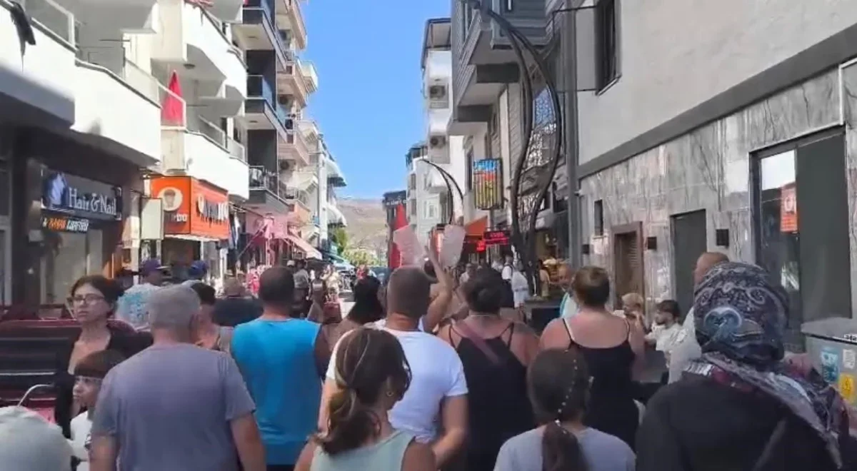 Avşa Adası'nda su protestosu: Vatandaşlar çözüm istiyor