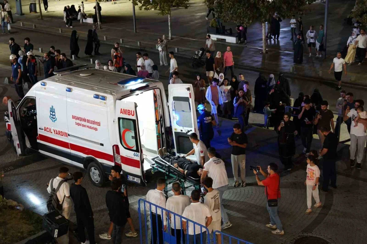Başakşehir'de kapsamlı deprem tatbikatı: 3 bin kişi tahliye edildi