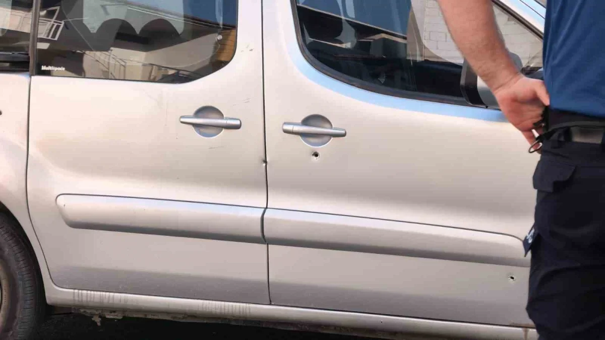 İnegöl'de husumetli gruplar arasında silahlı kavga: 2 yaralı