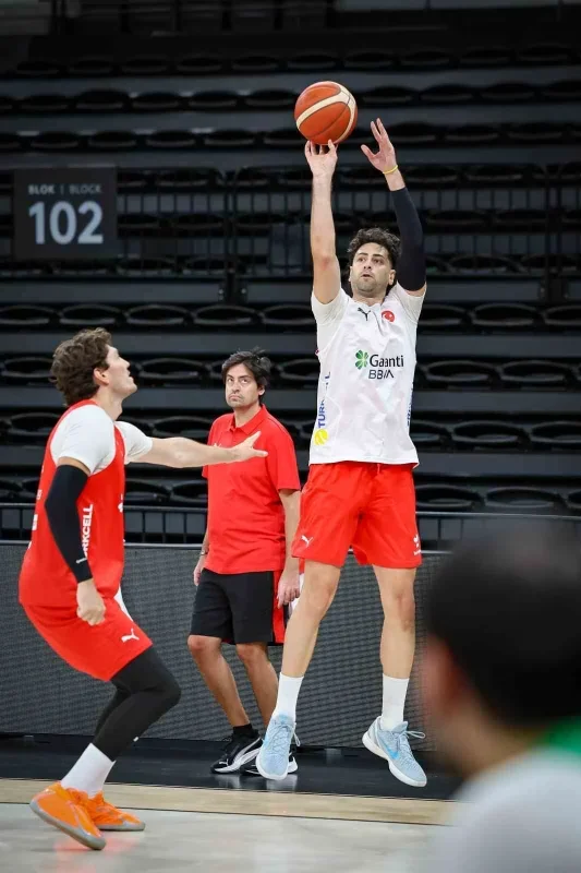 A Milli Erkek Basketbol Takımı Almanya'da DBB Süper Kupa'da