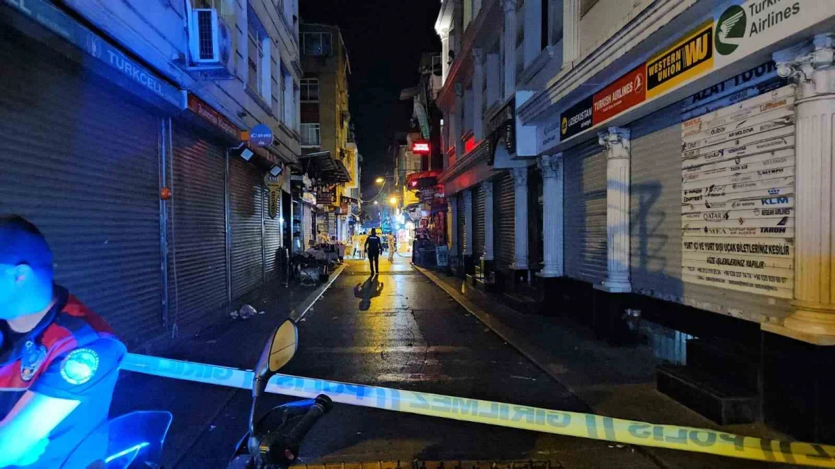 Fatih'te esnaf kavgası kanlı bitti: 1 ölü, 1 yaralı